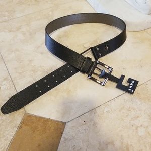 🖤 DKNY DOUBLE HOLED LEATHER BELT🖤